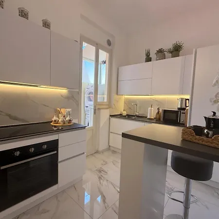 Dom wakacyjny Casa Rinnovata Con Aria Condizionata, 500 M Dal Lungomare *