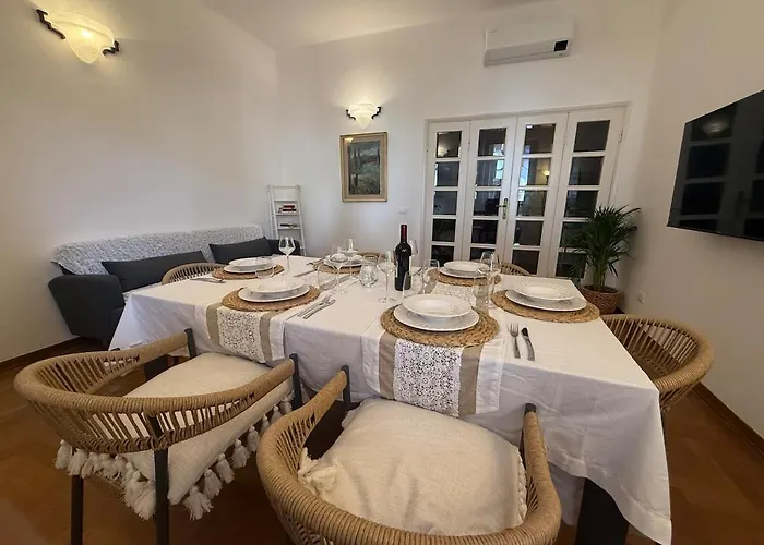 Vakantiehuis Casa Rinnovata Con Aria Condizionata, 500 M Dal Lungomare Viareggio